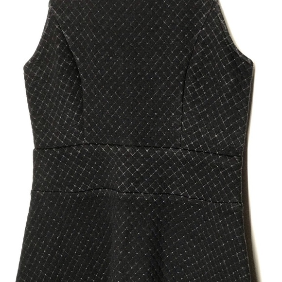 Collective Concepts Sleeveless Scoop Neck Dress - Picture 9 of 15